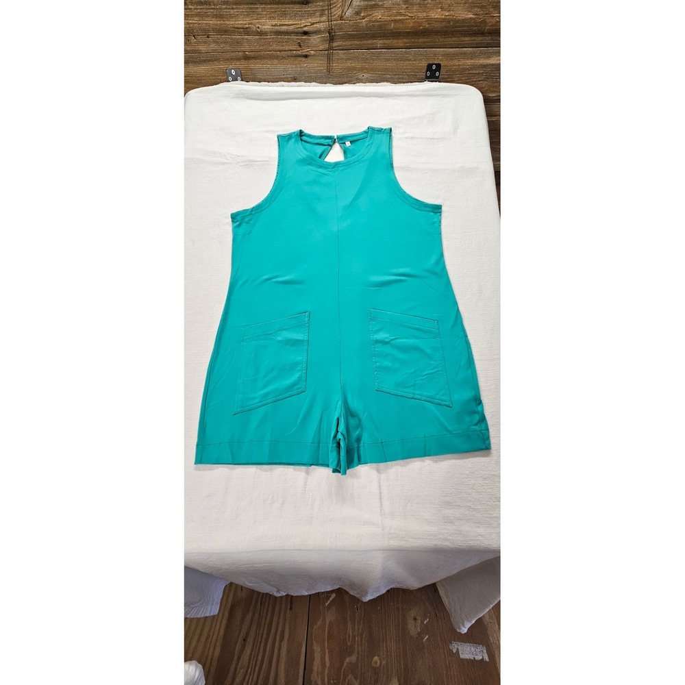 Charming Charlie Teal Green Sleeveless Romper with Pockets, Keyhole Back Size M